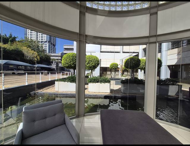 712M² OFFICE TO LET IN SANDTON CENTRAL